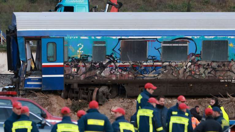 Τέμπη: Τι συνέβη στο σταθμαρχείο Λάρισας από τη στιγμή της σύγκρουσης και μετά - Ποιοι έφτασαν στον σταθμό