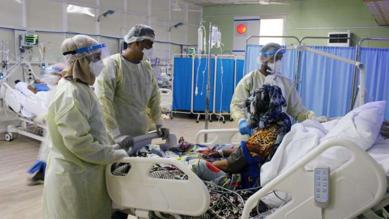 Κορονοϊός - Σοκάρει ο Δημόπουλος: Για κάθε μέρα ατην εντατική απαιτούνται 3-5 μέρες ανάκαμψης