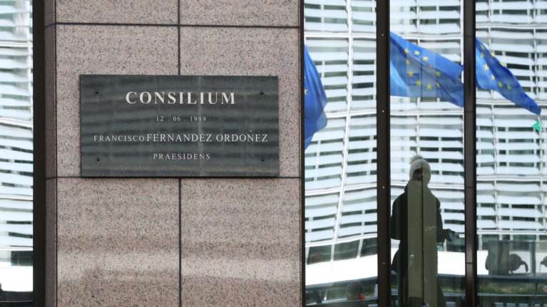 Το Συμβούλιο της ΕΕ παίρνει νέα προληπτικά μέτρα για τον κοροναϊό