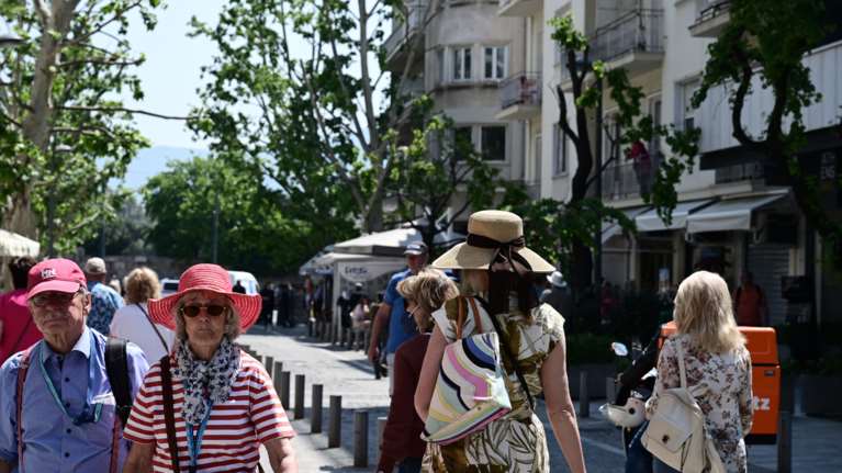 Κορονοϊός: Σε ανοδική τάση η θετικότητα - Τρεις θάνατοι και μία διασωλήνωση σε μία εβδομάδα