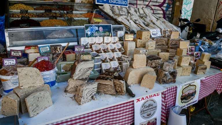 Καθαρά Δευτέρα: Κανονικά θα λειτουργήσουν τα καταστήματα τροφίμων για τα σαρακοστιανά