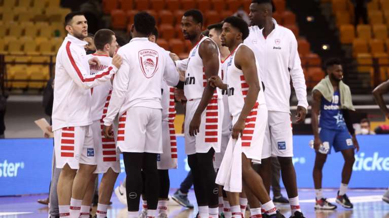 KAE Ολυμπιακός: Εντοπίστηκαν τρία νέα κρούσματα - Αναβλήθηκε το ματς με την ΤΣΣΚΑ