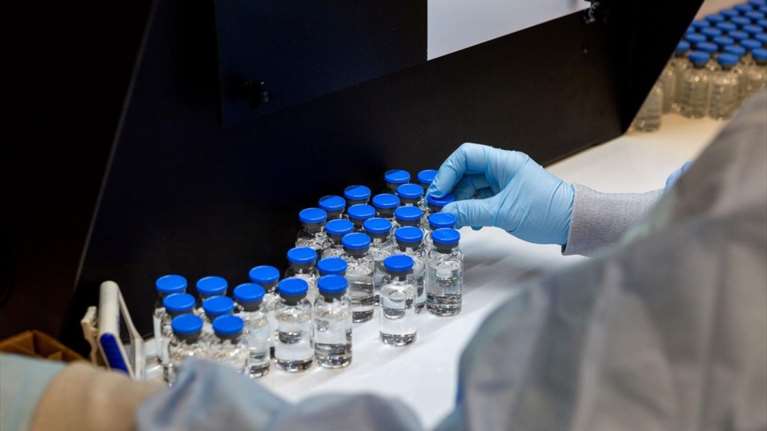 Κορονοϊός-Σχοινάς: Αυτά είναι τα 10 φάρμακα που θα εξασφαλίσουν τις πιο ελπιδοφόρες θεραπείες