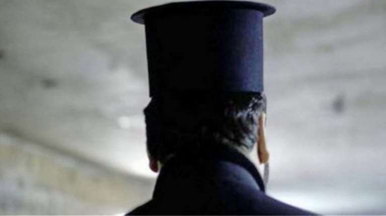 Χαλκίδα: Γιατί συνελήφθη ιερέας και διευθυντής ορφανοτροφείου- Καταγγελία 12χρονου ότι τον απειλούσε με βέργα