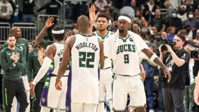 Μπακς-Μπουλς 93-86: Έκαναν δύσκολα το 1-0 τα &quot;ελάφια&quot;