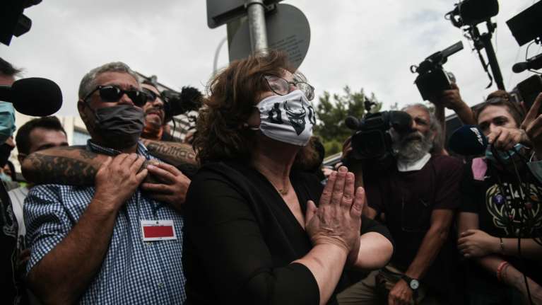 Δίκη Χρυσής Αυγής - Μάγδα Φύσσα: &quot;Ήταν μια σημαντική νίκη, τίποτα δεν έχει τελειώσει ακόμα&quot;