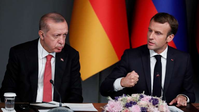 Κομισιόν: Ένα μποϊκοτάζ στα γαλλικά προϊόντα θα απομακρύνει ακόμη περισσότερο την Τουρκία από την ΕΕ