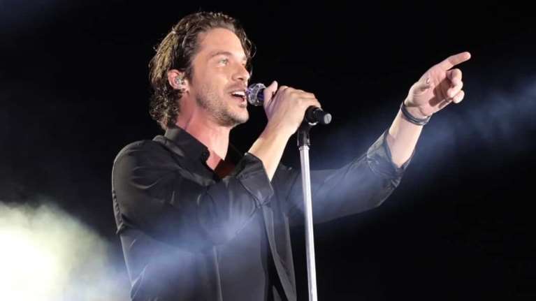 Νίκος Οικονομόπουλος: Πρόσφερε την αμοιβή του από συναυλίες σε Κατερίνη και Ηράκλειο για τους πλημμυροπαθείς