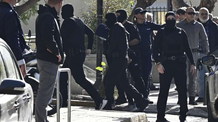 Έκρηξη Αμπελόκηποι: Αρνείται κάθε σχέση με την Αρκαδίας ο 26χρονος- &quot;Το δακτυλικό αποτύπωμα σε σακούλα δεν αρκεί για αδίκημα&quot;