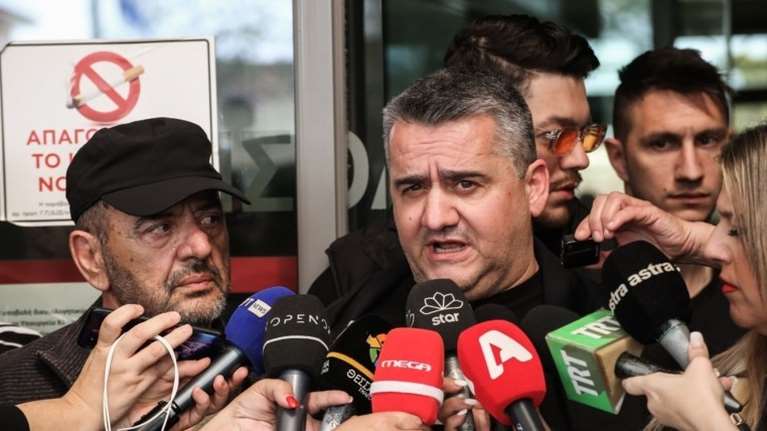 Εξοργισμένος ο Δημήτρης Πλακιάς: &quot;Βλάκα Μπέο όταν μιλάς για τα Τέμπη, δεν πας σε ουζερί με μεζέδες και ούζα&quot;