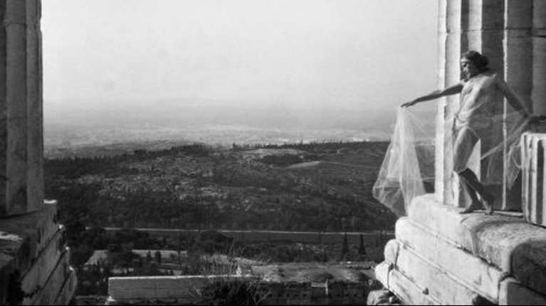 Nelly’s: Η μεγαλύτερη αναδρομική έκθεση για τη σπουδαιότερη Ελληνίδα φωτογράφο άνοιξε τις πύλες της