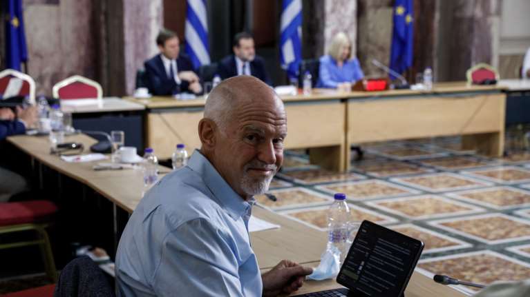 Μήνυμα Γεννηματά σε Παπανδρέου - Καστανίδη: Διαγραφή σε όποιον δεν σέβεται τις αποφάσεις των οργάνων