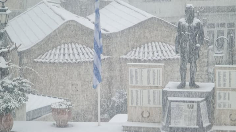 Η κακοκαιρία &quot;Μήδεια&quot; &quot;σφυροκοπά&quot; και την Κρήτη [Εικόνες - Βίντεο]