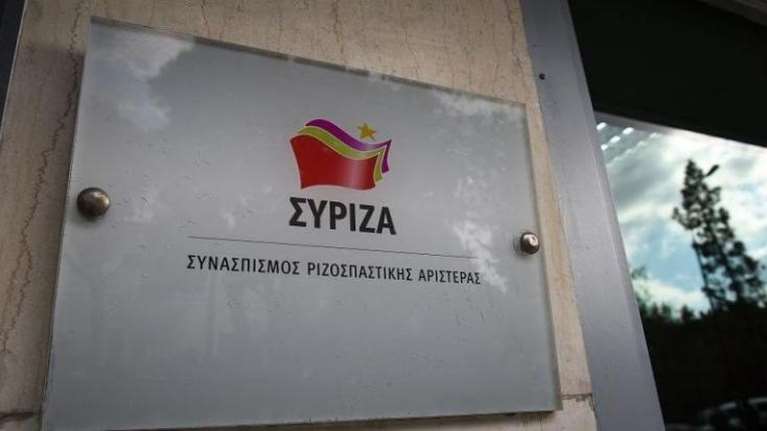 Πηγές ΣΥΡΙΖΑ: &quot;Μόνος του έστησε την δουλειά με τα 7 ΚΕΚ ο κ. Βρούτσης ή με εντολή Μαξίμου;&quot;