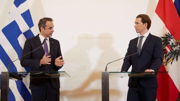 Στηρίζει Μητσοτάκη ο Κουρτς για το πιστοποιητικό εμβολιασμού: Αν δεν συμφωνήσουμε στην ΕΕ, θα το κάνουμε σε εθνικό επίπεδο