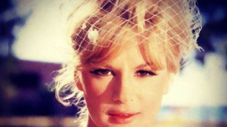 Αλίκη Βουγιουκλάκη – Δημήτρης Παπαμιχαήλ: Έτσι τους υποδέχονταν στο αεροδρόμιο