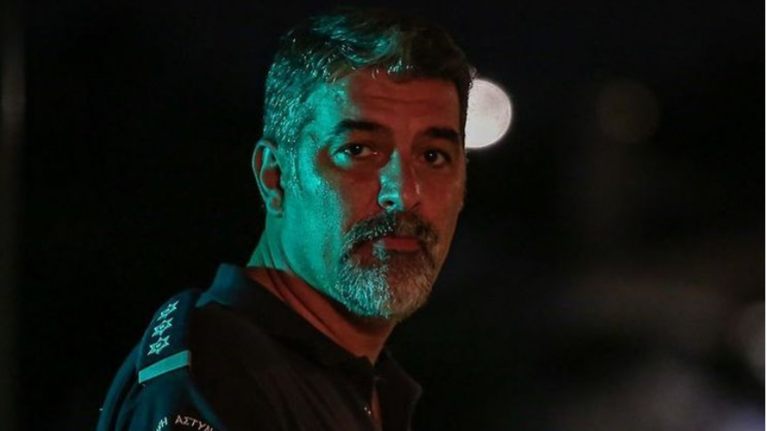 Βασίλης Μπισμπίκης: Από τα 15 μου ταυτίστηκα με την αναρχία - Με έδιωξαν από όλα τα σχολεία