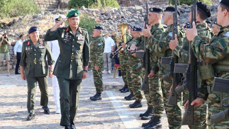 Μυτιλήνη:  Η ελληνική σημαία υψώθηκε σήμερα στο κάστρο της Μήθυμνας