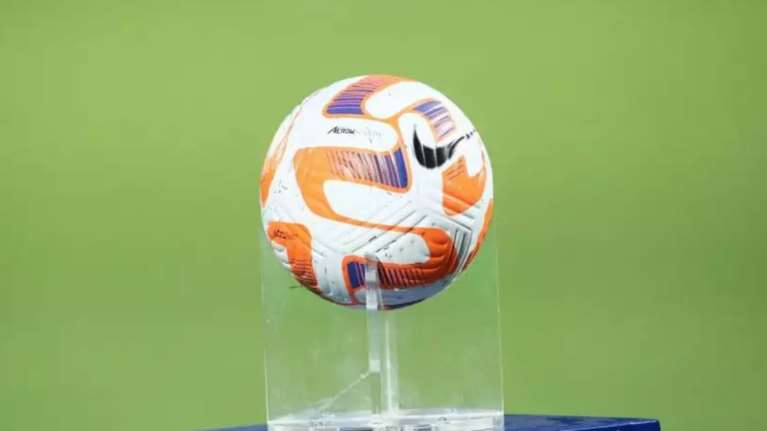 Super League: Επανεκκίνηση με πέντε ματς