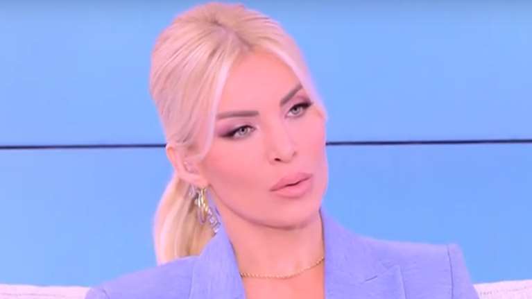 Κατερίνα Καινούργιου: &quot;Αν ο πελάτης είχε να διαλέξει ανάμεσα στην Ελένη Μενεγάκη και τη Φαίη Σκορδά, θα πήγαινε στην Ελένη&quot;