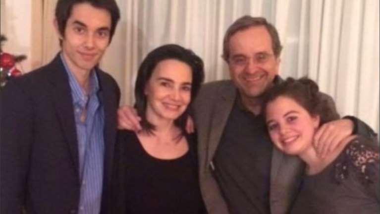 Λένα Σαμαρά: Συγκινεί το μήνυμα του αδελφού της, Κώστα Σαμαρά – "Για εμάς είσαι πάντα εδώ"