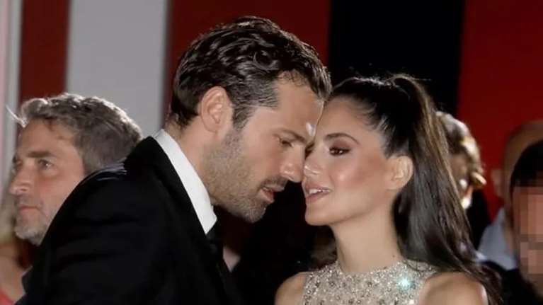 Η Αλεξάνδρα Νίκα με φουσκωμένη κοιλίτσα στο πλευρό του Κωνσταντίνου Αργυρού