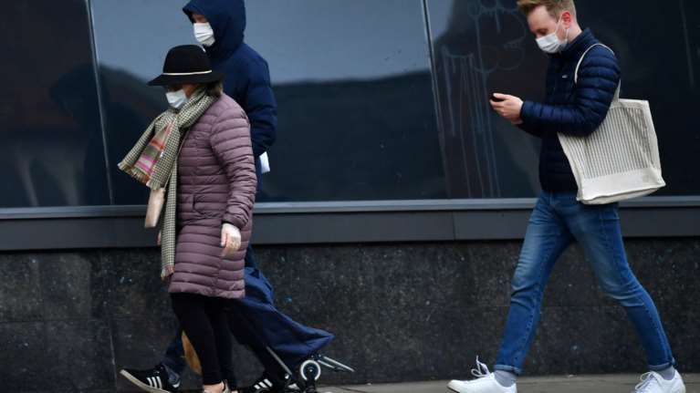 Κορονοϊός- νέα έρευνα:  Ούτε οι 20χρονοι είναι άτρωτοι, νοσεί ο ένας στους πέντε