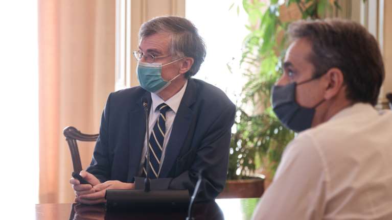 Μήνυμα στήριξης Μητσοτάκη σε Τσιόδρα με &quot;καρφιά&quot; στον ΣΥΡΙΖΑ