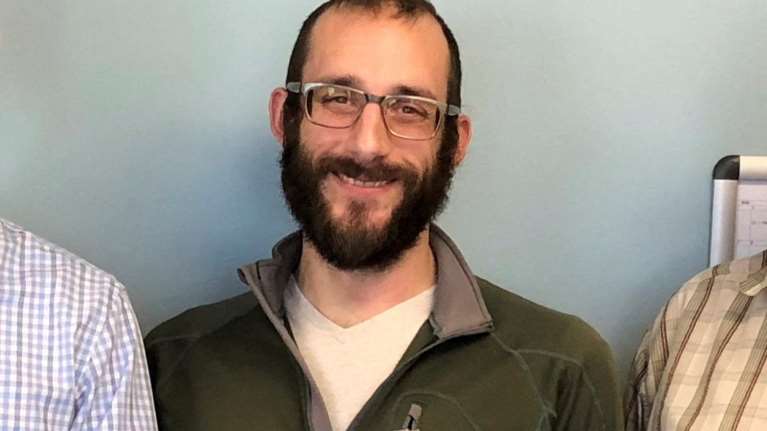 Μινεάπολη: Οργή Κλίντον για τον θάνατο του 37χρονου - Καλεί τους Αμερικανούς "να ορθώσουν το ανάστημά τους"