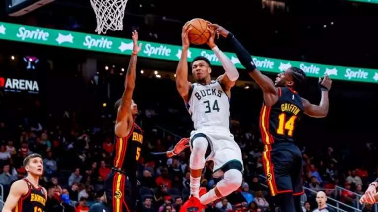 Χοκς – Μπακς 105-114: Νίκη με Χόλιντεϊ και Λόπεζ, double-double με 7 πόντους ο Γιάννης