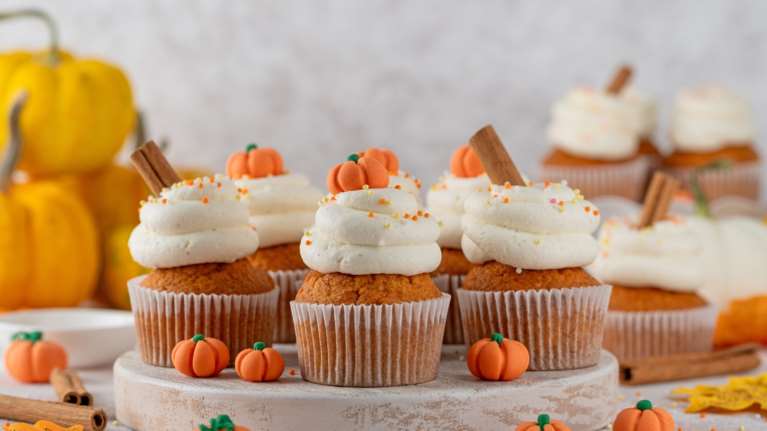 Εορτολόγιο: Ποιοι γιορτάζουν σήμερα Σάββατο 15 Νοεμβρίου