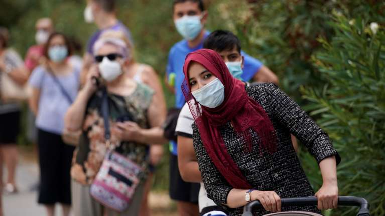 Οργή στην Ισπανία για το άνοιγμα των σχολείων: &quot;Ούτε μία οικογένεια δεν γνωρίζει τι θα συμβεί στα παιδιά τους&quot;