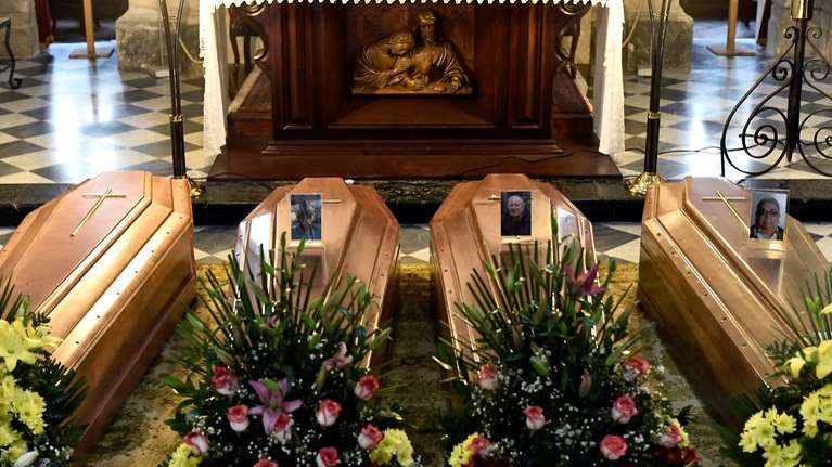 Κορονοϊός: Ρεκόρ θανάτων το 2020 μετά τον Β’ Παγκόσμιο Πόλεμο στην Ιταλία - &quot;Σαν να χάθηκε μια πόλη σαν την Φλωρεντία&quot;