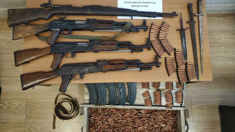 Με ολόκληρο οπλοστάσιο πιάστηκε 26χρονος βοσκός στη Θεσπρωτία