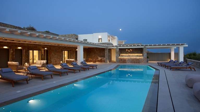 Μια ιδιωτική όαση με απεριόριστη θέα στο Αιγαίο - Η φυσική, &quot;αθόρυβη&quot; πολυτέλεια της Villa Pearl