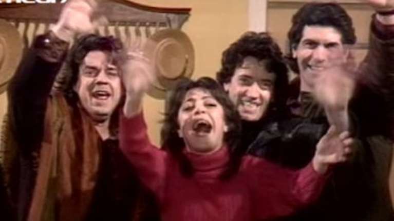 Χαμός στο twitter με την εμφάνιση του Πέτρου Φιλιππίδη στο εορταστικό επεισόδιο των &quot;Απαράδεκτων&quot;