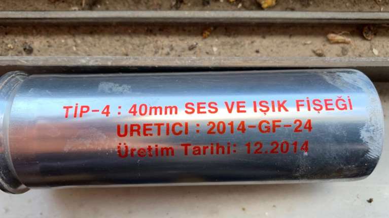 Νέες φωτογραφίες - ντοκουμέντο από τα δακρυγόνα που ρίχνουν οι Τούρκοι στον Έβρο