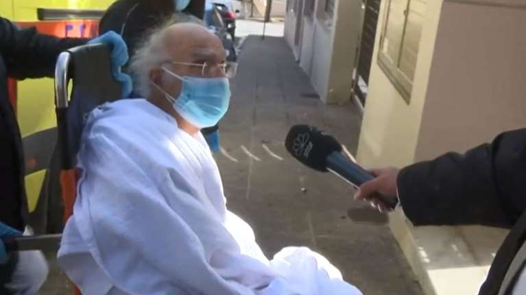 Συγκλονίζει ο γιος του Βασίλη Λεβέντη: Είναι σαν μωρό που θα πρέπει να μάθει να περπατάει ξανά