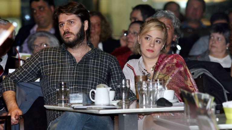 Έτος 2006: Το ερωτευμένο ζευγάρι Νατάσα Μποφίλιου – Αλέξανδρος Μπουρδούμης σε βραδινή έξοδο στο κέντρο