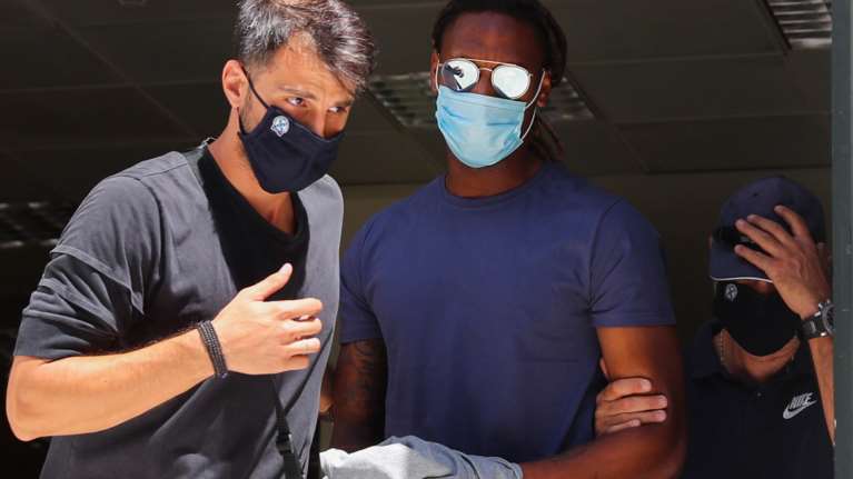 Στην αντεπίθεση ο Σεμέδο: &quot;Δεν μπορεί να τη βίασε και να του έστειλε μήνυμα να βγουν ξανά το επόμενο βράδυ&quot; [Βίντεο]