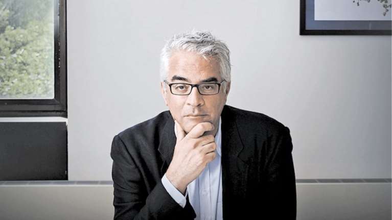 Χρηστάκης: Δεν είμαστε στο τέλος της πανδημίας - Για κάθε έναν θάνατο, πέντε επιζούν με μόνιμες βλάβες