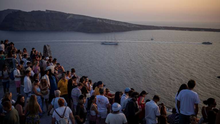 Κορονοϊός: 833 εισαγωγές, 25 διασωληνώσεις και 40 θάνατοι - Αύξηση ιικού φορτίου στα λύματα