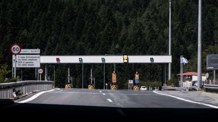 Εγνατία: Νέο ατύχημα με νταλίκα λόγω ομίχλης μετά τα διόδια Μαλακασίου