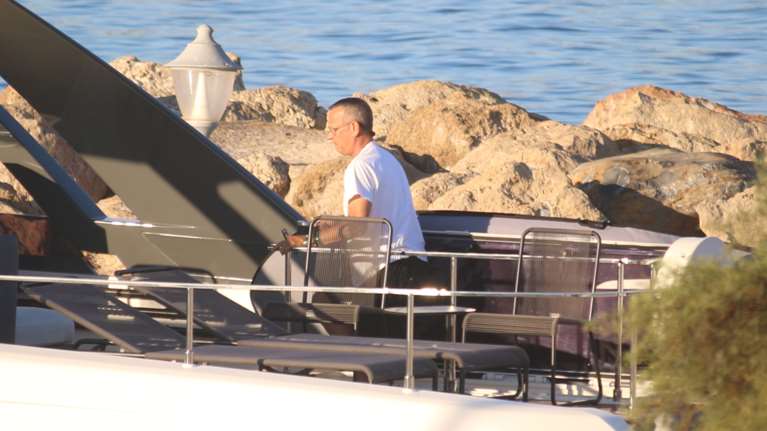 Τομ Χανκς - Ρίτα Γουίλσον: Στο υπερπολυτελές σκάφος τους στα Κουφονήσια [Εικόνες]