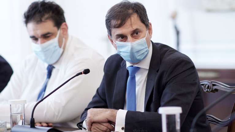 Θεοχάρης: Πάνω από 40% σε σχέση με πέρυσι οι κρατήσεις του Ιουλίου