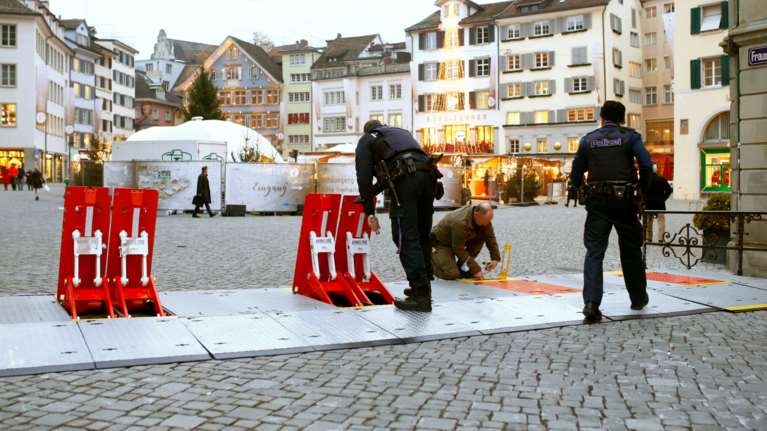 Ελβετία: Δημοψήφισμα για τη διαχείριση πανδημίας και την εφαρμογή υγειονομικού πάσου