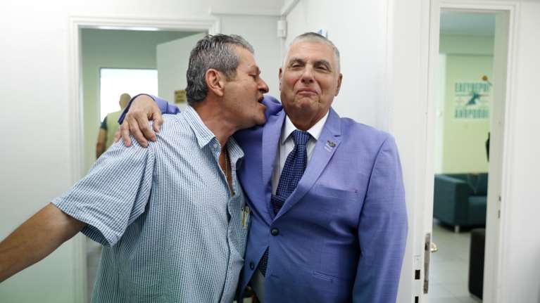 Ο Γιώργος Τράγκας απειλεί με μηνύσεις το TheTOC και τον Δημήτρη Καμπουράκη- Για το "αρχηγός των αντιεμβολιαστών"