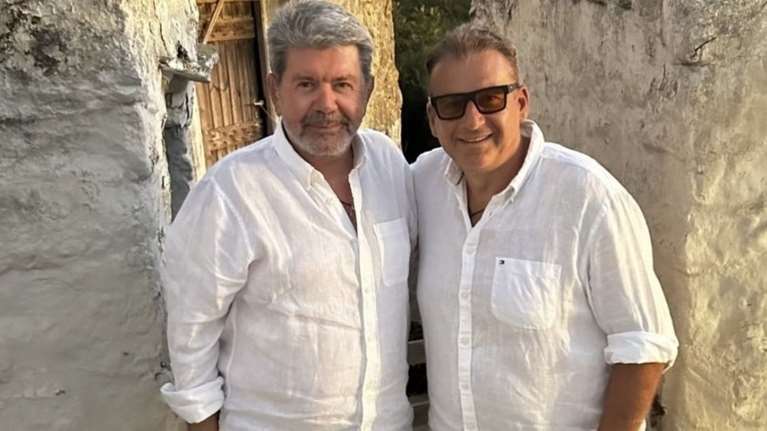 Γιώργος Λιάγκας και Γιάννης Λάτσιος μαζί στην Τήνο