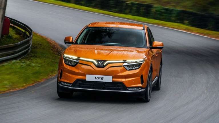 Vinfast: Πώς από τα noodle bars έφτασε στα ηλεκτρικά αυτοκίνητα