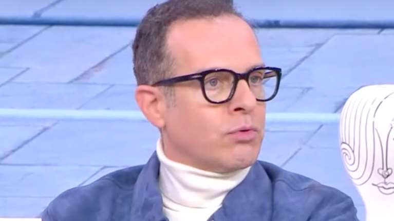 Άρης Καβατζίκης: &quot;Στο πρώτο δοκιμαστικό που έκανα με την Ελένη Μενεγάκη, με κοίταξε στα μάτια και μου είπε...&quot;